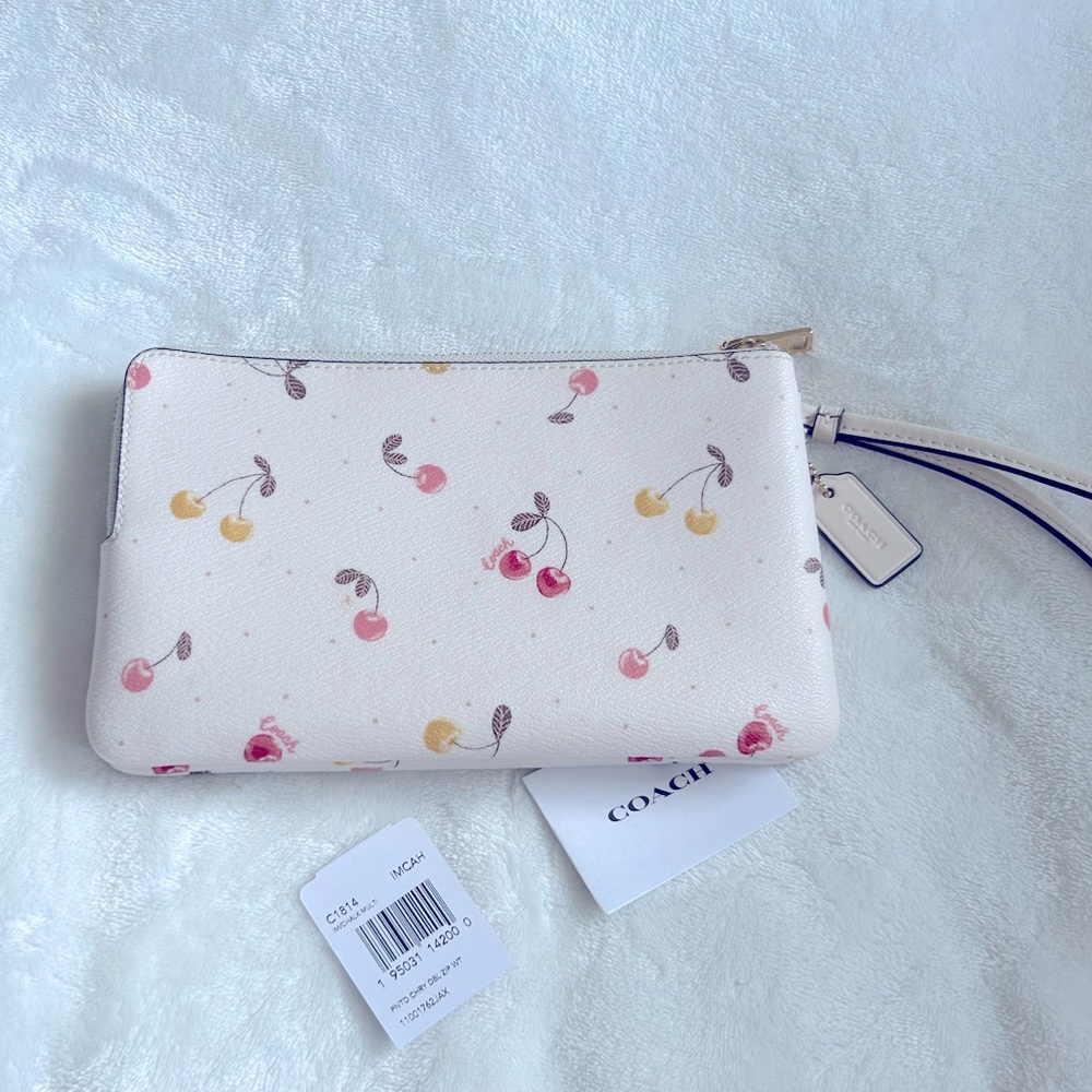 NWT Coach C1814 cherries double zipper wristlet w/ hang tag π - Picture 2 of 10